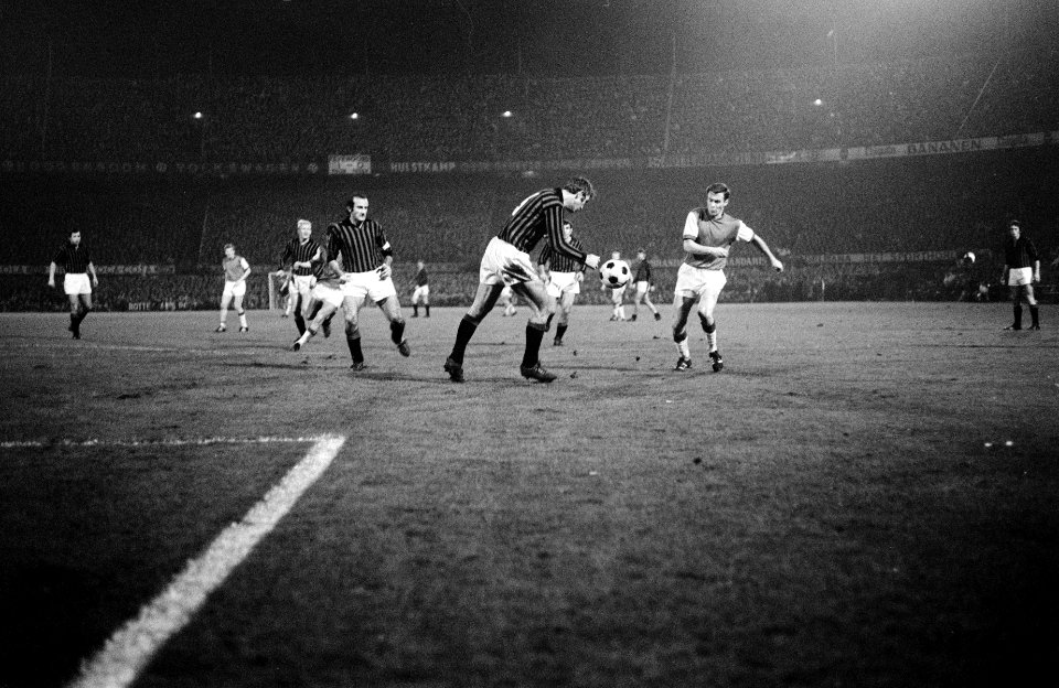 Feyenoord tegen Milaan voor de kwartfinale Europa Cup I 2-0, Bestanddeelnr 923-0239