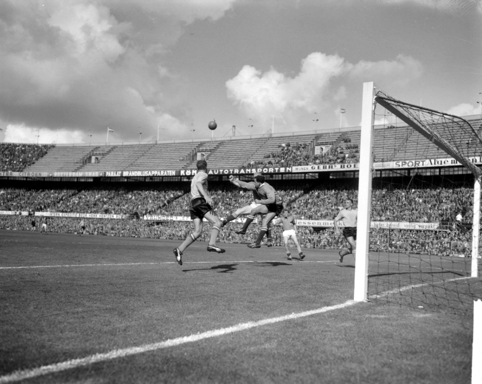 Feyenoord tegen Volendam 2-5, spelmomenten, Bestanddeelnr 914-3175