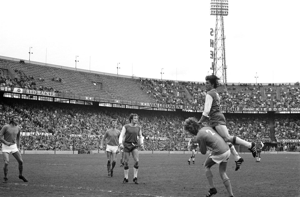 Feyenoord tegen Volendam 2-0, nr 17 Hasil in actie, Bestanddeelnr 925-5034