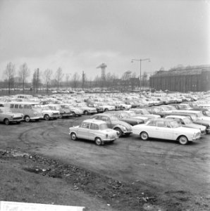 Feyenoord tegen MVV 9-1, parkeerdrukte stadion Feyenoord, Bestanddeelnr 916-2403