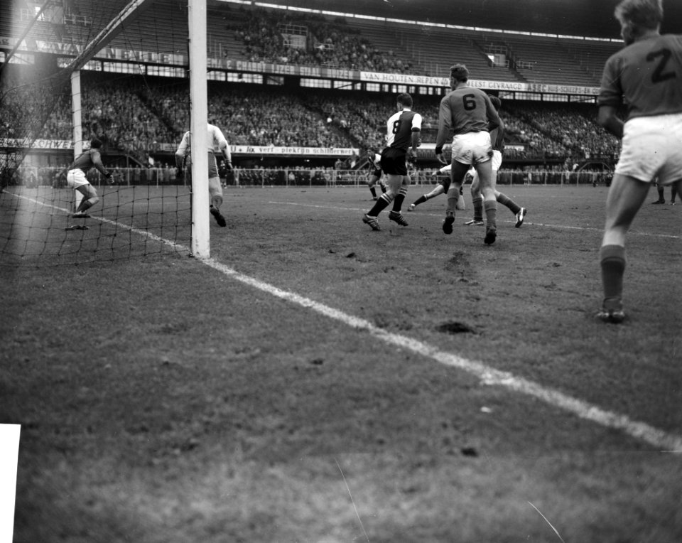 Feyenoord tegen Volendam 3-0, Bestanddeelnr 913-0210