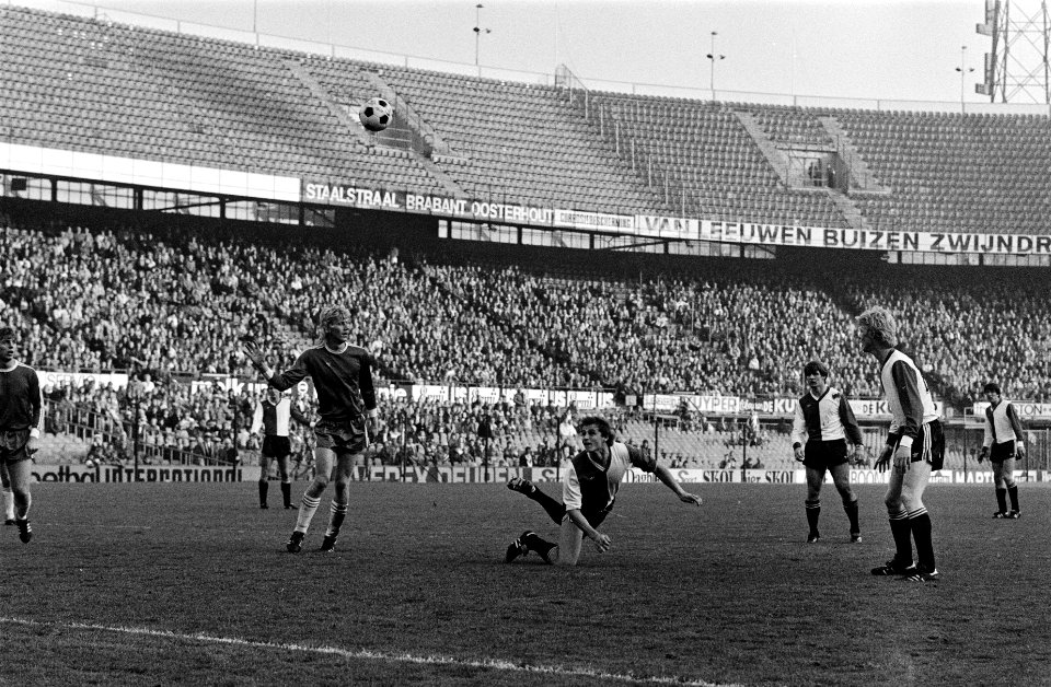 Feyenoord tegen Volendam 2-0, spelmomenten, Bestanddeelnr 929-9909