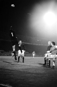 Feyenoord tegen Milaan voor de kwartfinale Europa Cup I 2-0, Bestanddeelnr 923-0237