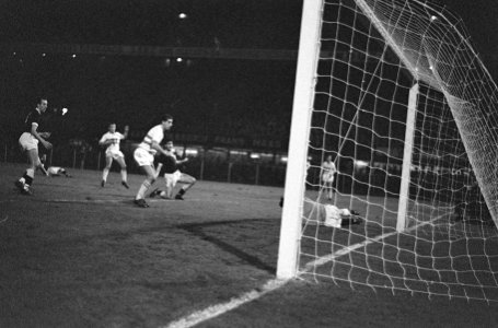 Feyenoord tegen Hotspur 1-3. Spelmoment, Bestanddeelnr 913-1292