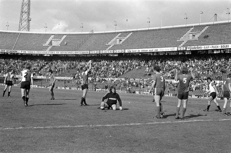 Feyenoord tegen MVV 3-1, Feyenoord-voorzitter L.P.A. van Zandvliet (kop), Bestanddeelnr 926-7151