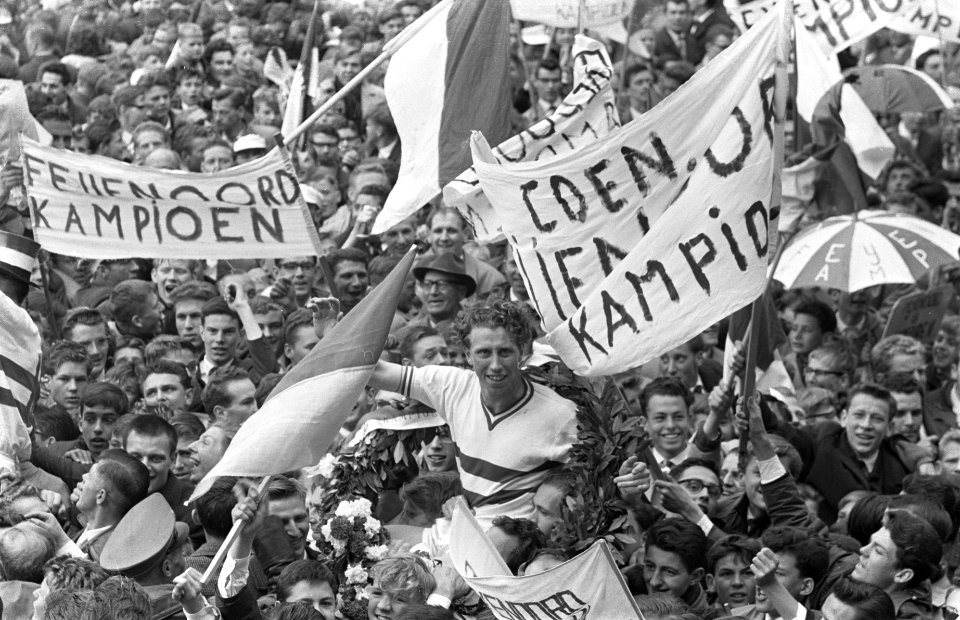 Feyenoord tegen Rapid Feyenoord kampioen Feestvreugde van Feyenoord Jan Klaas, Bestanddeelnr 912-5291