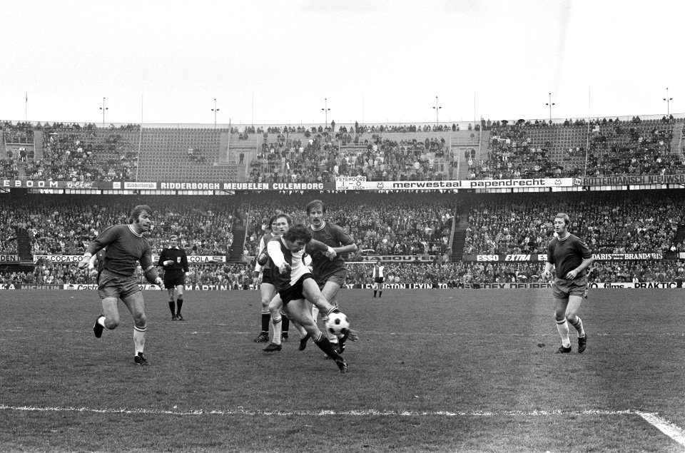 Feyenoord tegen Sparta 3-3, Heijerman (midden) scoort 3-3, Bestanddeelnr 926-3286