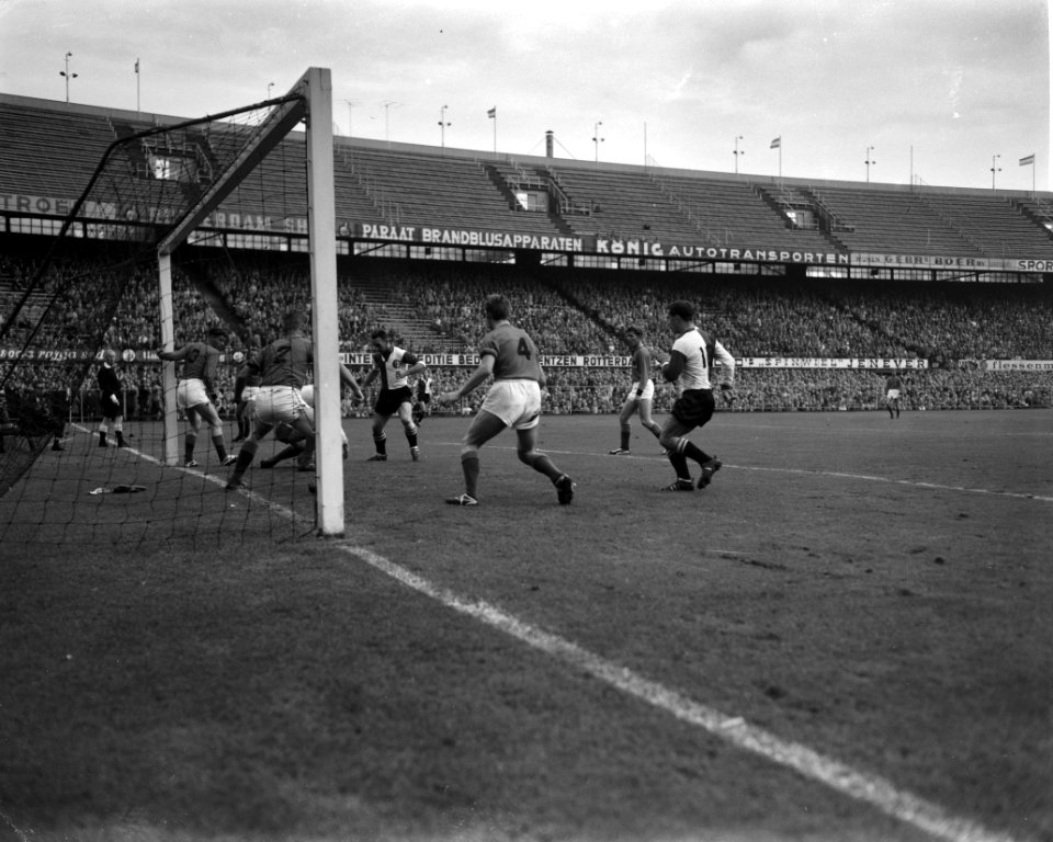 Feyenoord tegen Volendam 3-0, Bestanddeelnr 913-0209