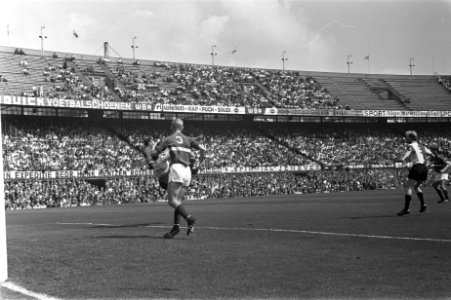 Feyenoord tegen GVAV 3-0,. Spelmoment, Bestanddeelnr 922-7133