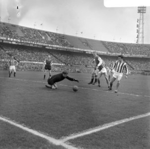 Feyenoord tegen Willem II , Harry Bild in aktie, Bestanddeelnr 919-0654