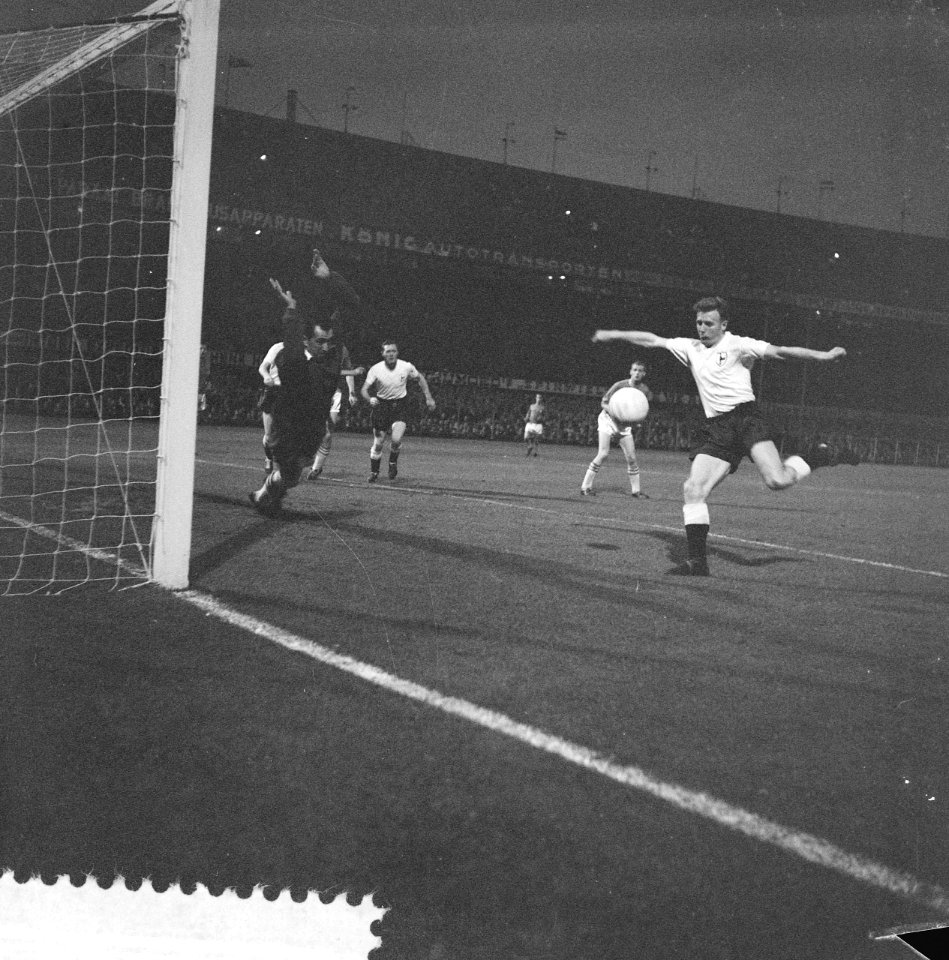 Feyenoord tegen Tottenham Hotspur 0-2, Bestanddeelnr 912-4844