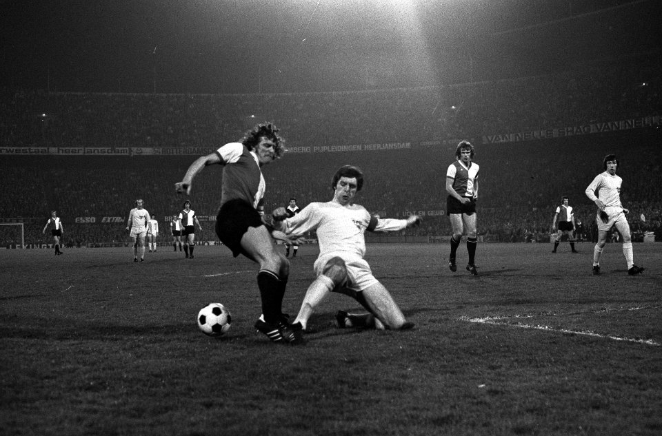 Feyenoord tegen Stuttgart 2-1 (halve finale UEFA), spelmomenten, Bestanddeelnr 927-1208