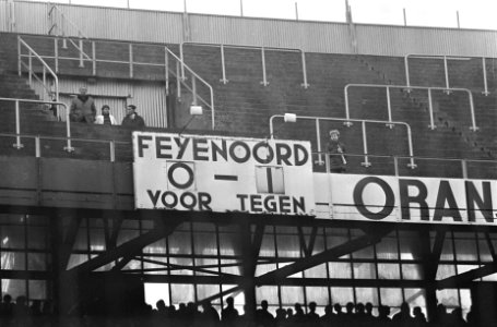 Feyenoord tegen Xerxes en DHC 0-1, het scorebord 0-1, Bestanddeelnr 920-9329