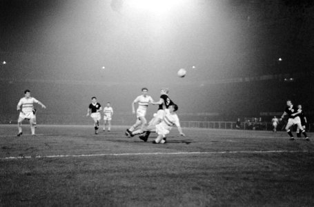 Feyenoord tegen Hotspur 1-3, Bestanddeelnr 913-1282