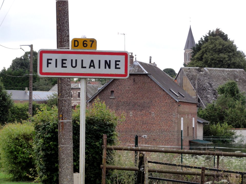 Fieulaine (Aisne) city limit sign