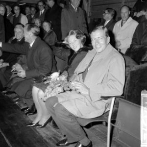 Feyenoord tegen Real Madrid 2-1, prins Bernhard , Beat en Claus op tribune, Bestanddeelnr 918-1572