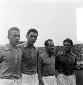Fifa Elftal, vlnr. Vukas (Joegoslavië), Cajkovski (Joegoslavië), Ockwirk (Ooste…, Bestanddeelnr 906-0014