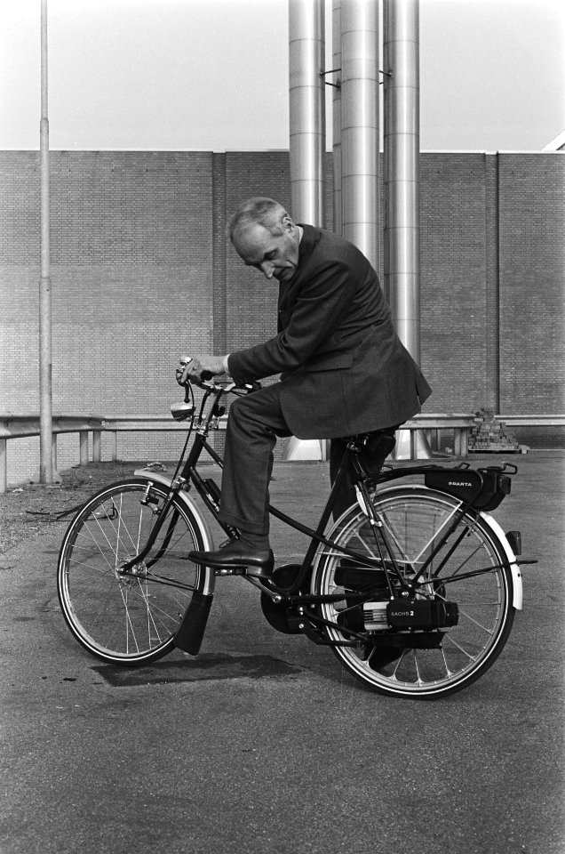 Fiets met hulpmotor terug (RAI) Sparta toont Spartamet, Bestanddeelnr 933-5548