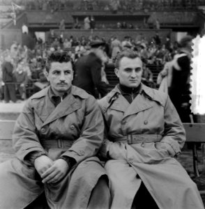 Fifa Elftal, rechts Posipal (Duitsland), links Beara (Joegoslavië), Bestanddeelnr 906-0018