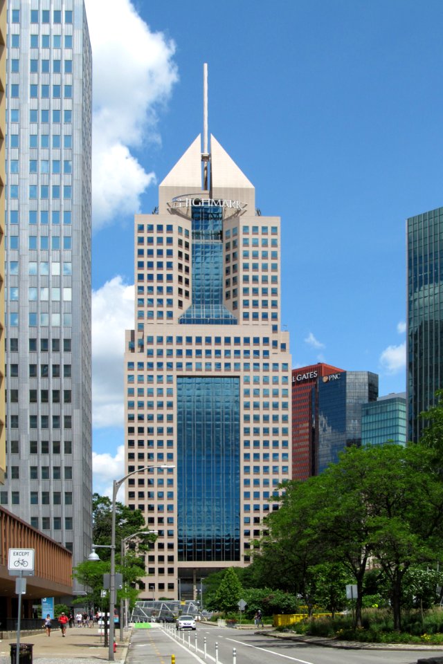 Fifth Avenue Place, 2021-07-03