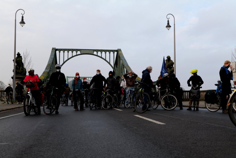 Fife years Paris agreement bicycle demonstration Berlin 2020-12-12 07