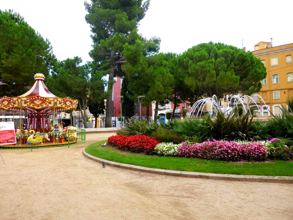Figueres - Plaça Ernest Vila 7