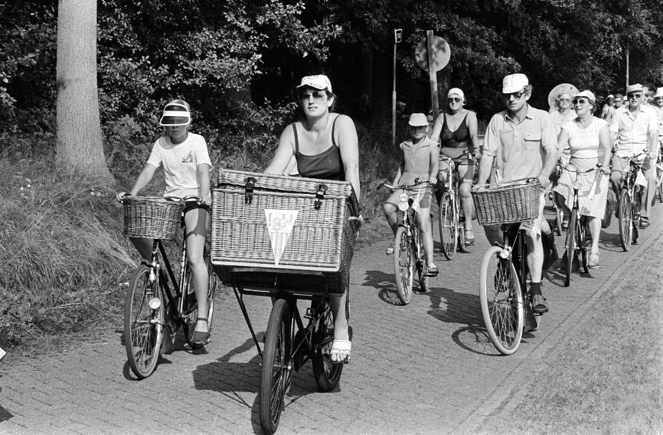 Fietsvierdaagse in Drenthe, Bestanddeelnr 932-6470