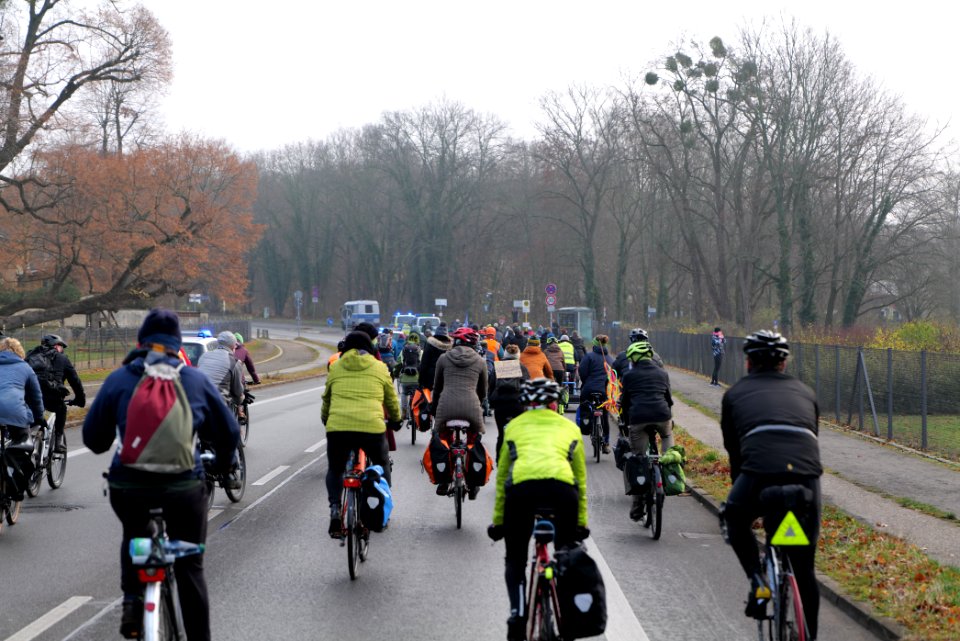Fife years Paris agreement bicycle demonstration Berlin 2020-12-12 10