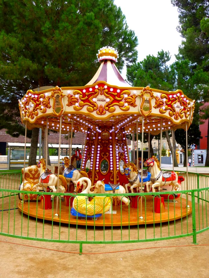 Figueres - Plaça Ernest Vila 5