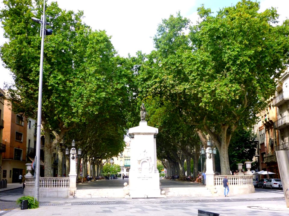 Figueres - Rambla Sara Jordà 1