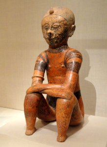 Figure of a Seated Chieftain, 100 BC - 250 AD, Nayarit, Lagunillas area, Mexico, ceramic and pigment - Art Institute of Chicago - DSC00307