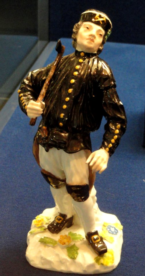 Figure of a Saxon miner, c. 1750, Meissen, modellers Johann Joachim Kandler and Peter Reinicke, hard-paste porcelain, overglaze enamels, gilding - Gardiner Museum, Toronto - DSC00885