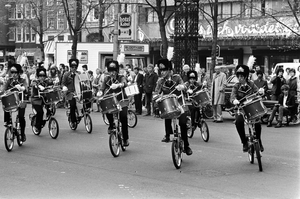 Fietspeleton van de Haarlemse Harmoniekapel, Bestanddeelnr 932-5676