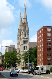 Fifth Avenue, Oakland, Pittsburgh, with St. Paul Cathedral, 2021-07-09