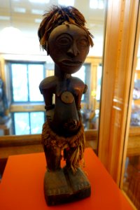 Figurine, Songye, southwestern Congo, c. 1905, wood, metal, bone, vegetable fiber - Redpath Museum - McGill University - Montreal, Canada - DSC08259