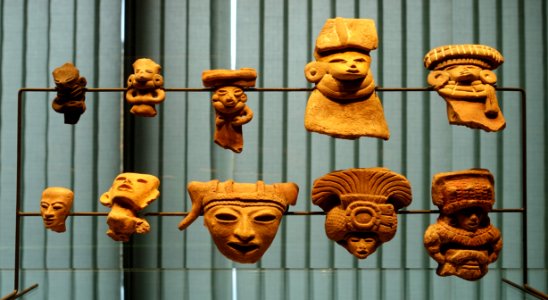Figurines and heads - Teotihuacán culture - Ethnological Museum, Berlin - DSC00840