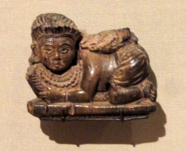 Figurine of a Crouching Woman, 900-800 BC, Phoenician, Syria, Arslan Tash, ivory - Cleveland Museum of Art - DSC08107