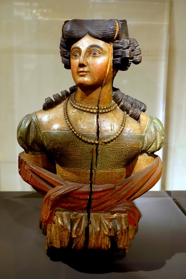 Figurehead, artist probably in New England, 1825-1850, wood, paint - Peabody Essex Museum - Salem, MA - DSC05057