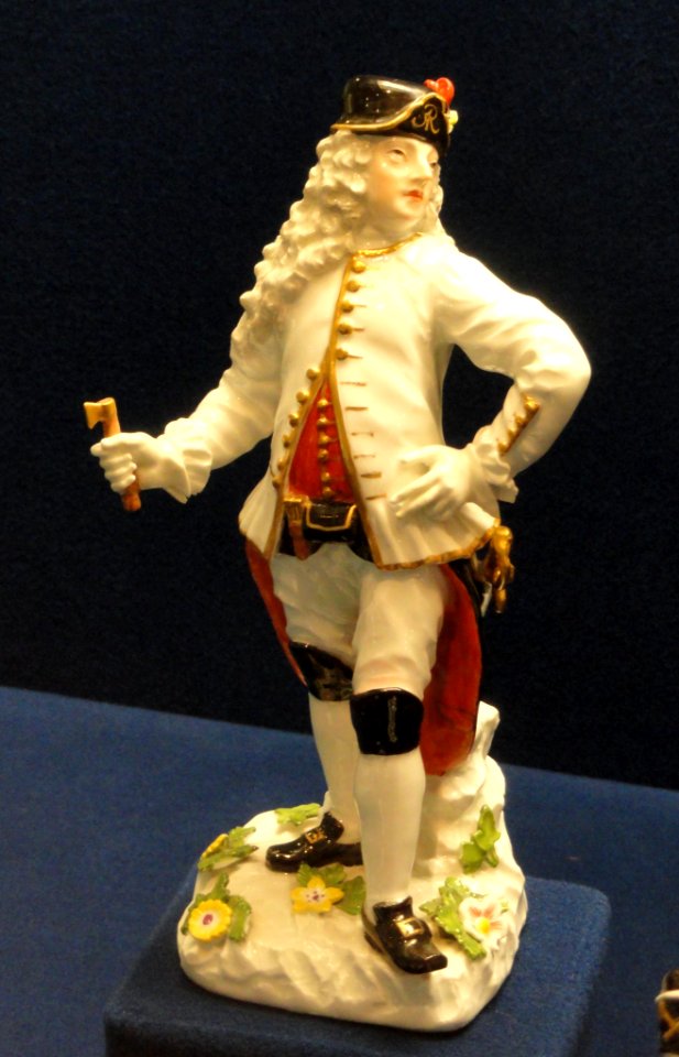 Figure of a Saxon mine administrator, c. 1750, Meissen, modellers Johann Joachim Kandler and Peter Reinicke, hard-paste porcelain, overglaze enamels, gilding - Gardiner Museum, Toronto - DSC00883