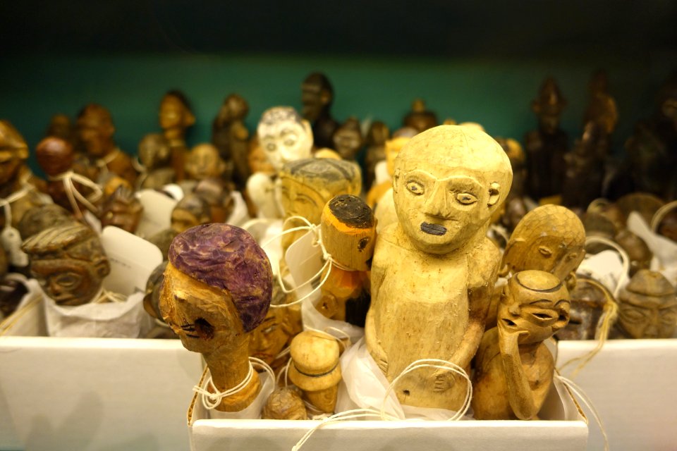 Figurines, unidentified - Etnografiska museet - Stockholm, Sweden - DSC00848