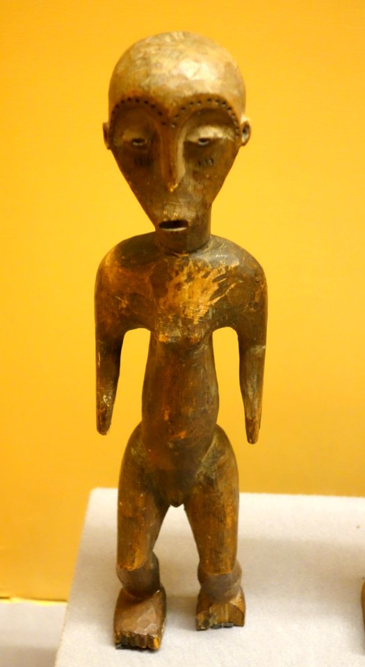 Figurine (igenga) of Yimbo - Lega - Royal Museum for Central Africa - DSC06050