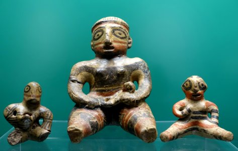 Figurines, Diquis, Costa Rica, 1000-1520 AD, ceramic - Naturhistorisches Museum Nürnberg - Nuremberg, Germany - DSC04104