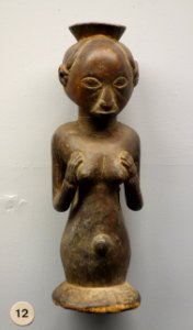 Figurine, female - Luba - Royal Museum for Central Africa - DSC06340