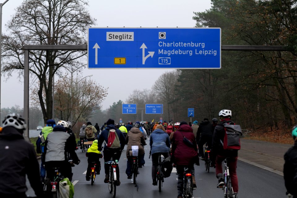 Fife years Paris agreement bicycle demonstration Berlin 2020-12-12 50