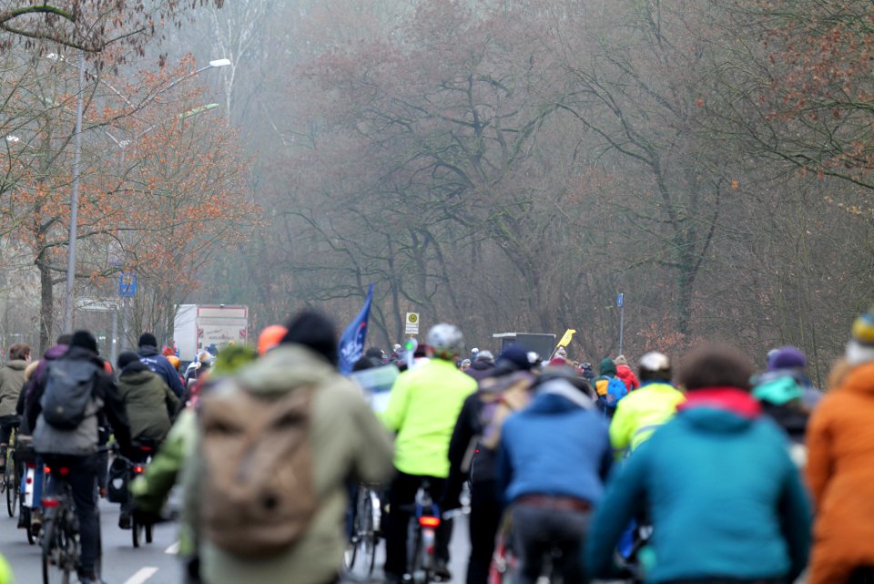 Fife years Paris agreement bicycle demonstration Berlin 2020-12-12 43