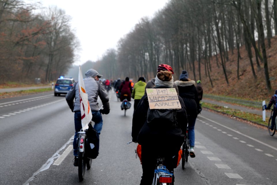Fife years Paris agreement bicycle demonstration Berlin 2020-12-12 16