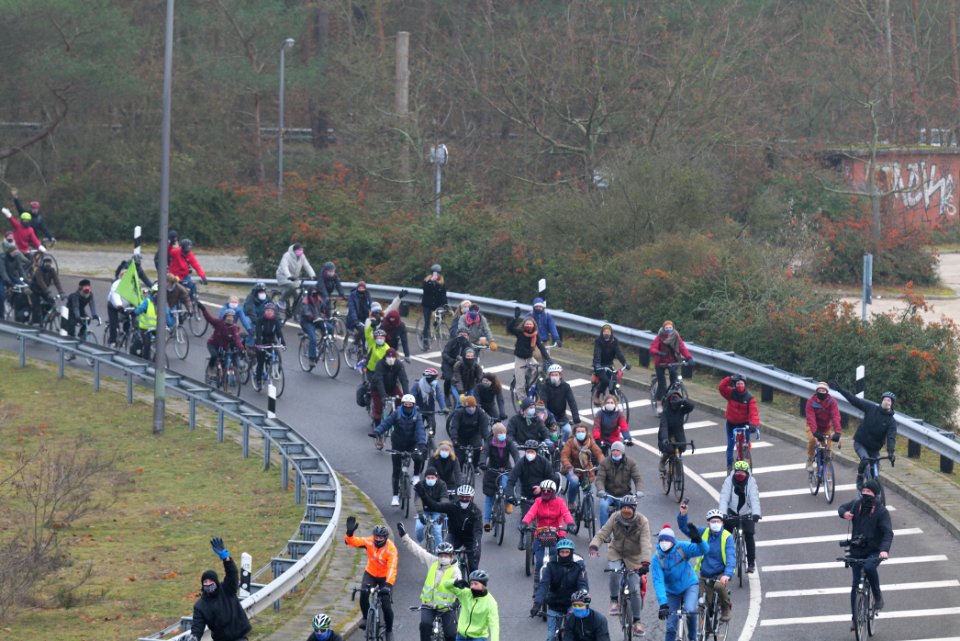 Fife years Paris agreement bicycle demonstration Berlin 2020-12-12 56