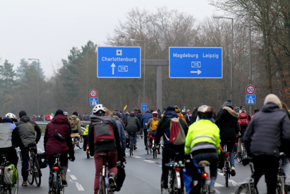 Fife years Paris agreement bicycle demonstration Berlin 2020-12-12 54