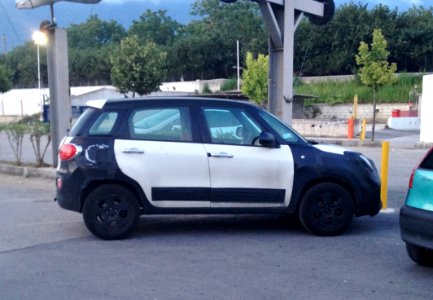 Fiat-Jeep B-SUV prototype test based Fiat 500L
