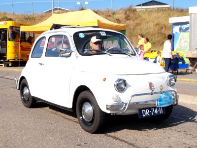 Fiat 500L dutch licence registration DR-74-11-